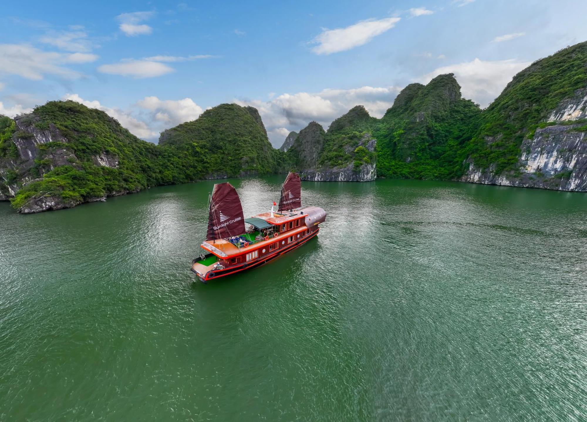 Sunlight Boutique Cruise - Cat Ba Island Otel Ha Long Dış mekan fotoğraf