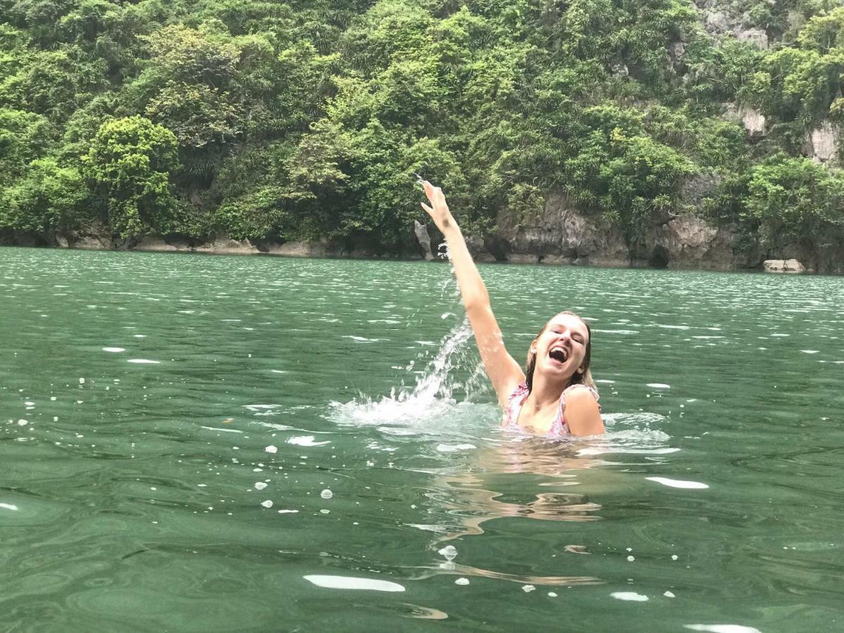 Sunlight Boutique Cruise - Cat Ba Island Otel Ha Long Dış mekan fotoğraf